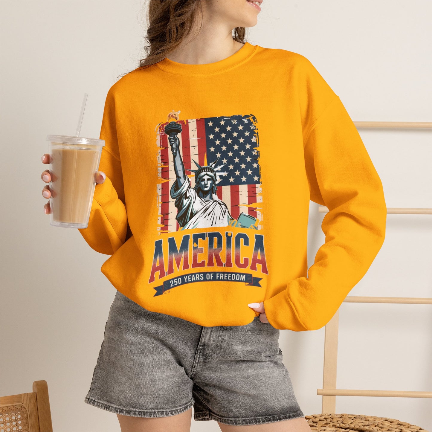 #250 Statue of Liberty American Flag 'America' Patriotic Independence Day Crewneck Sweatshirt