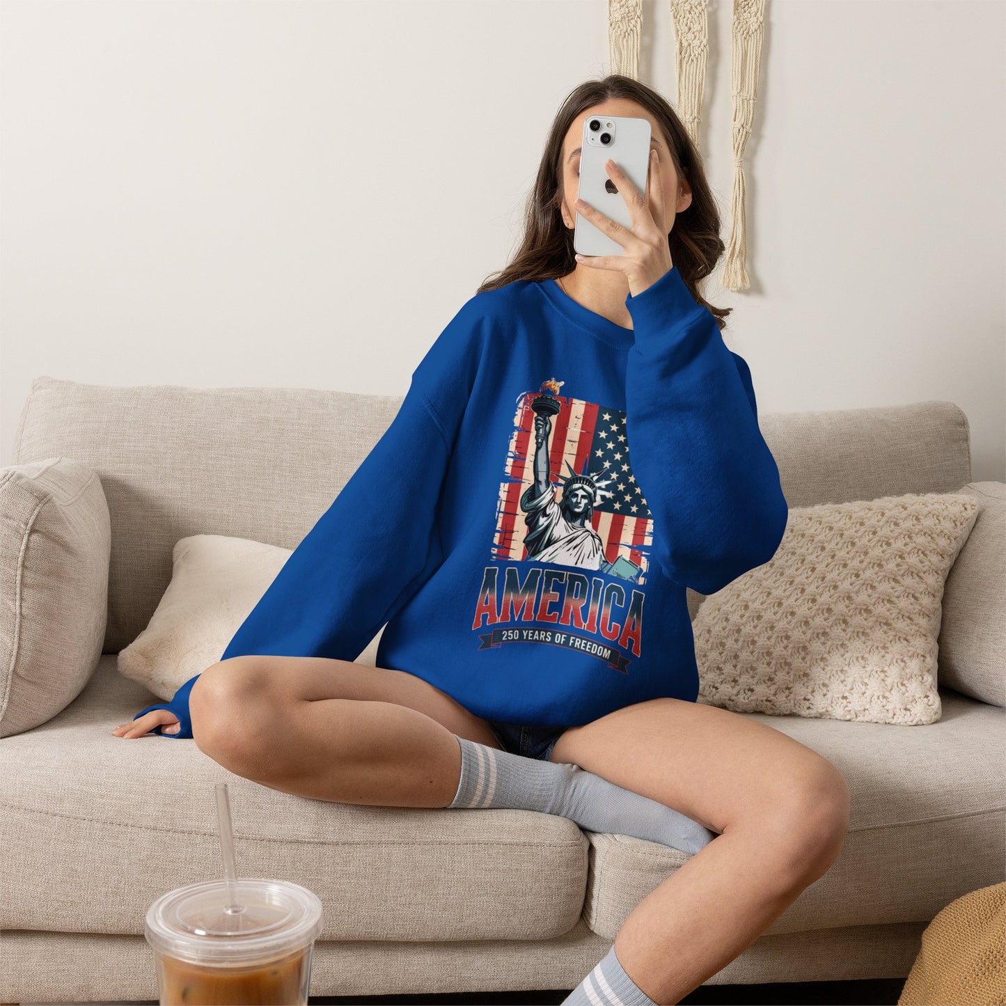 #250 Statue of Liberty American Flag 'America' Patriotic Independence Day Crewneck Sweatshirt