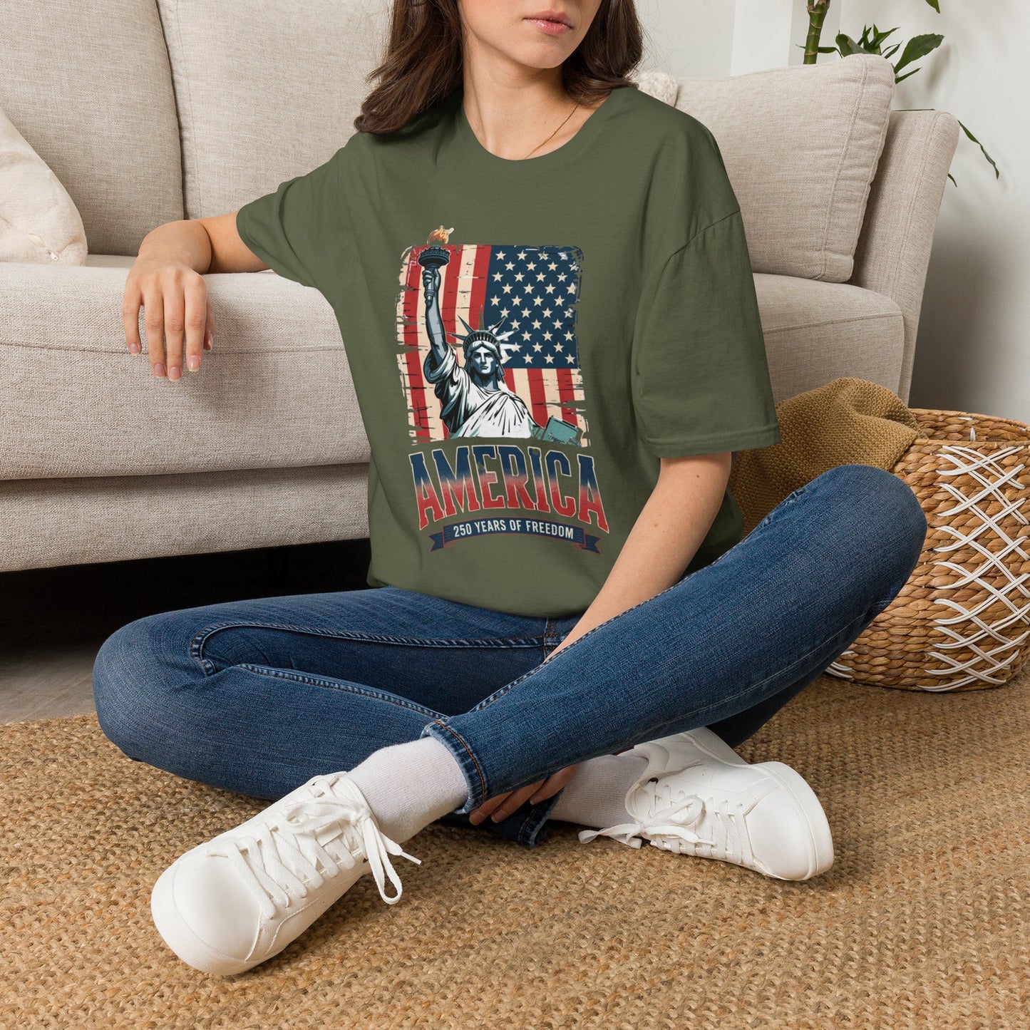 #250 Statue of Liberty American Flag 'America' Patriotic Independence Day T‑Shirt