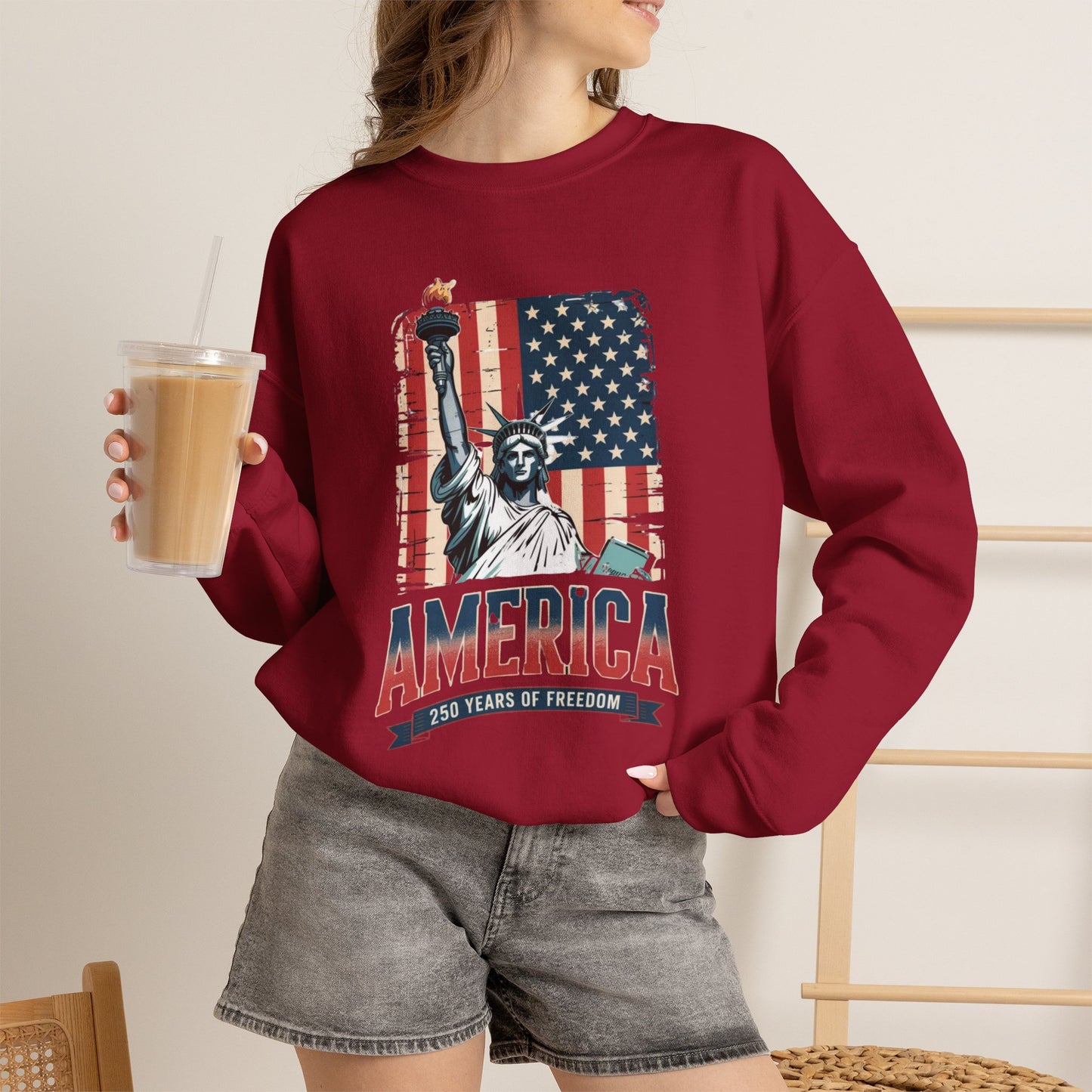 #250 Statue of Liberty American Flag 'America' Patriotic Independence Day Crewneck Sweatshirt