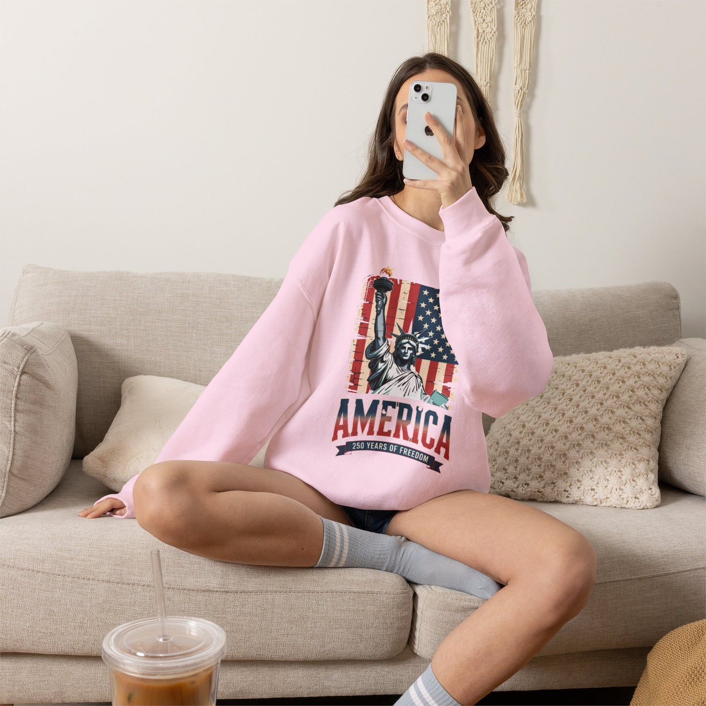 #250 Statue of Liberty American Flag 'America' Patriotic Independence Day Crewneck Sweatshirt