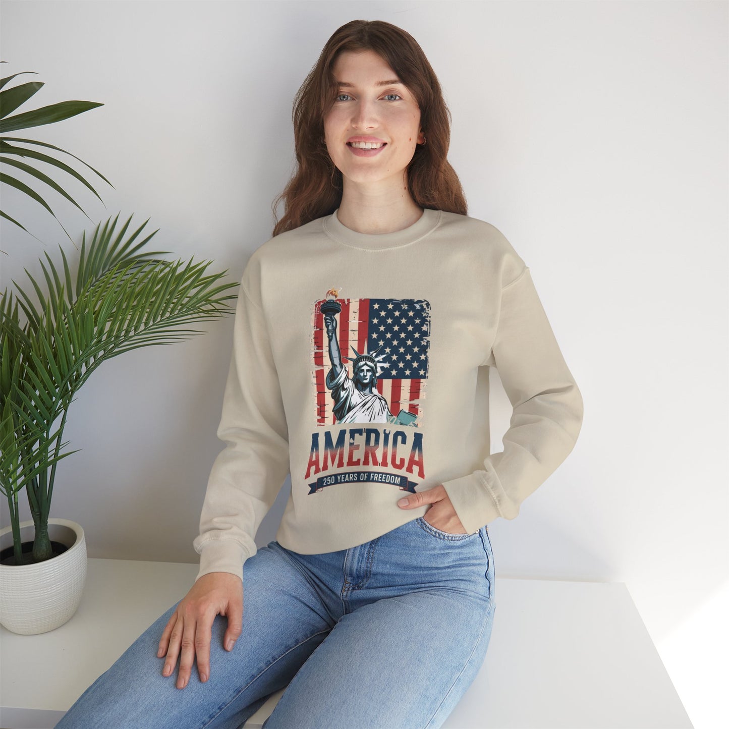 #250 Statue of Liberty American Flag 'America' Patriotic Independence Day Crewneck Sweatshirt