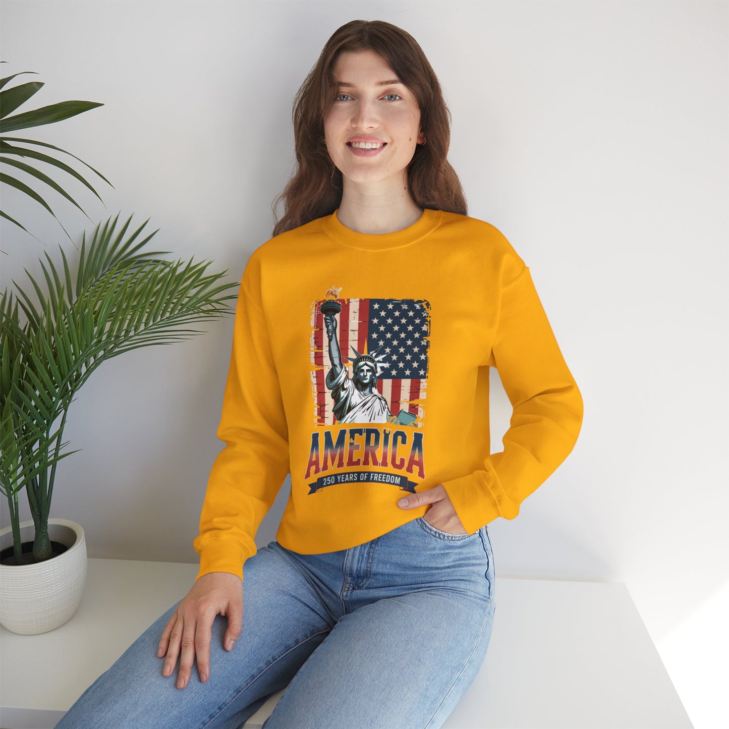 #250 Statue of Liberty American Flag 'America' Patriotic Independence Day Crewneck Sweatshirt