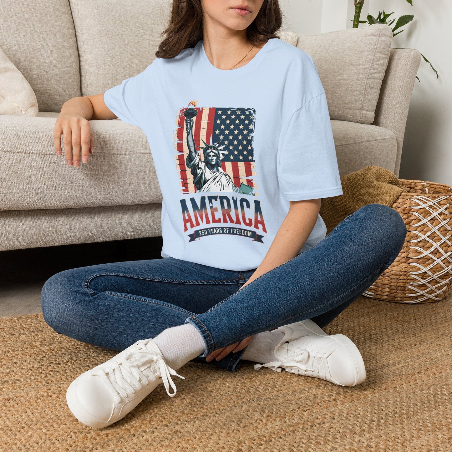 #250 Statue of Liberty American Flag 'America' Patriotic Independence Day T‑Shirt