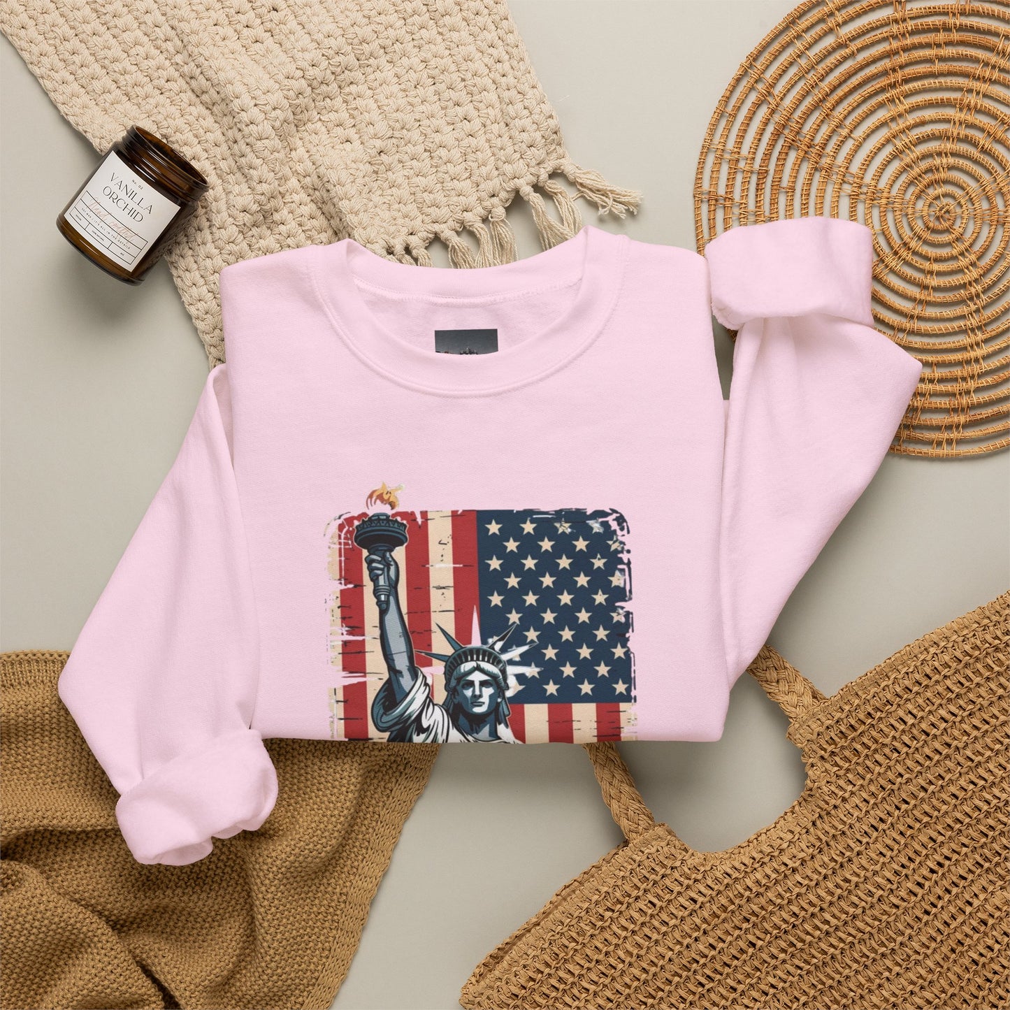 #250 Statue of Liberty American Flag 'America' Patriotic Independence Day Crewneck Sweatshirt