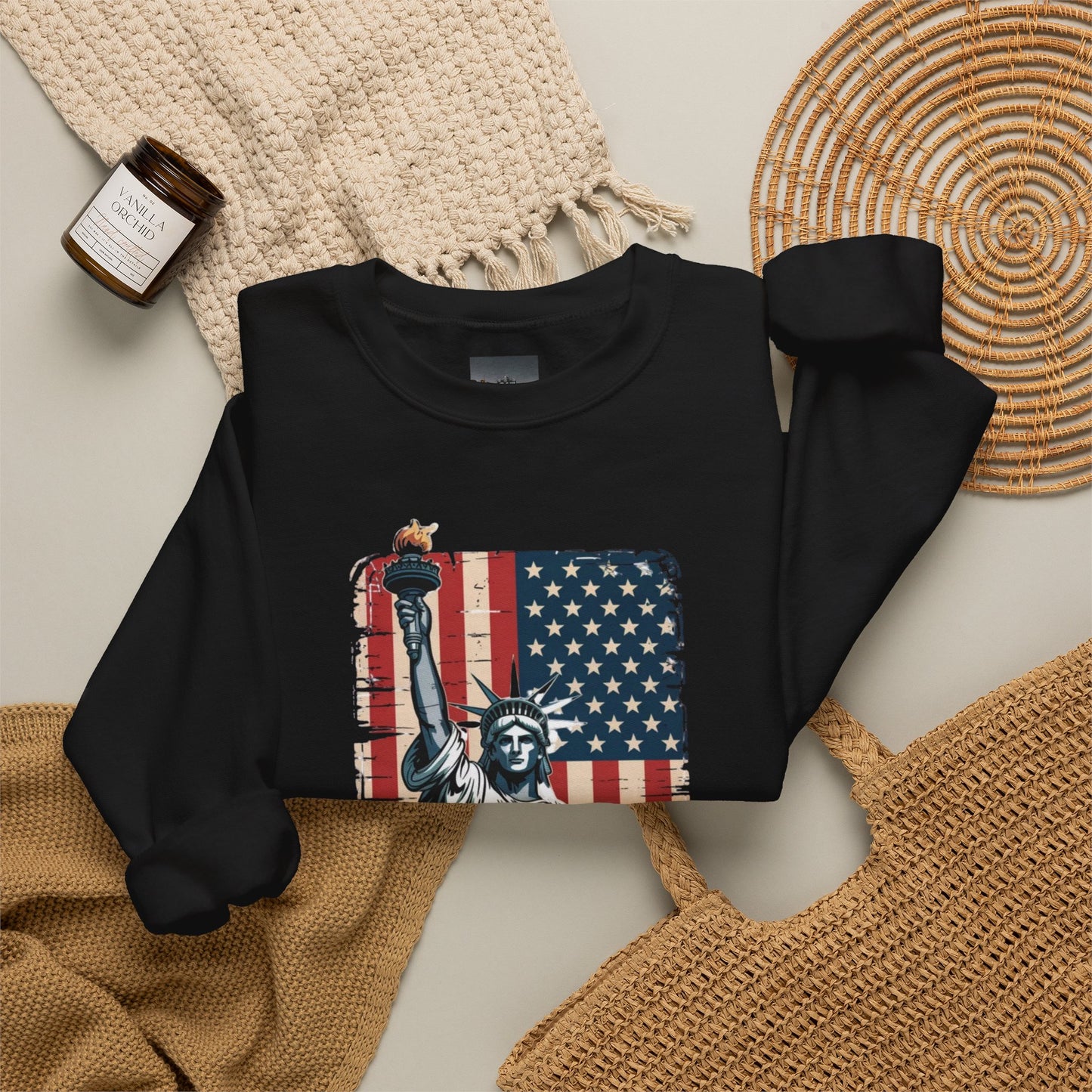 #250 Statue of Liberty American Flag 'America' Patriotic Independence Day Crewneck Sweatshirt