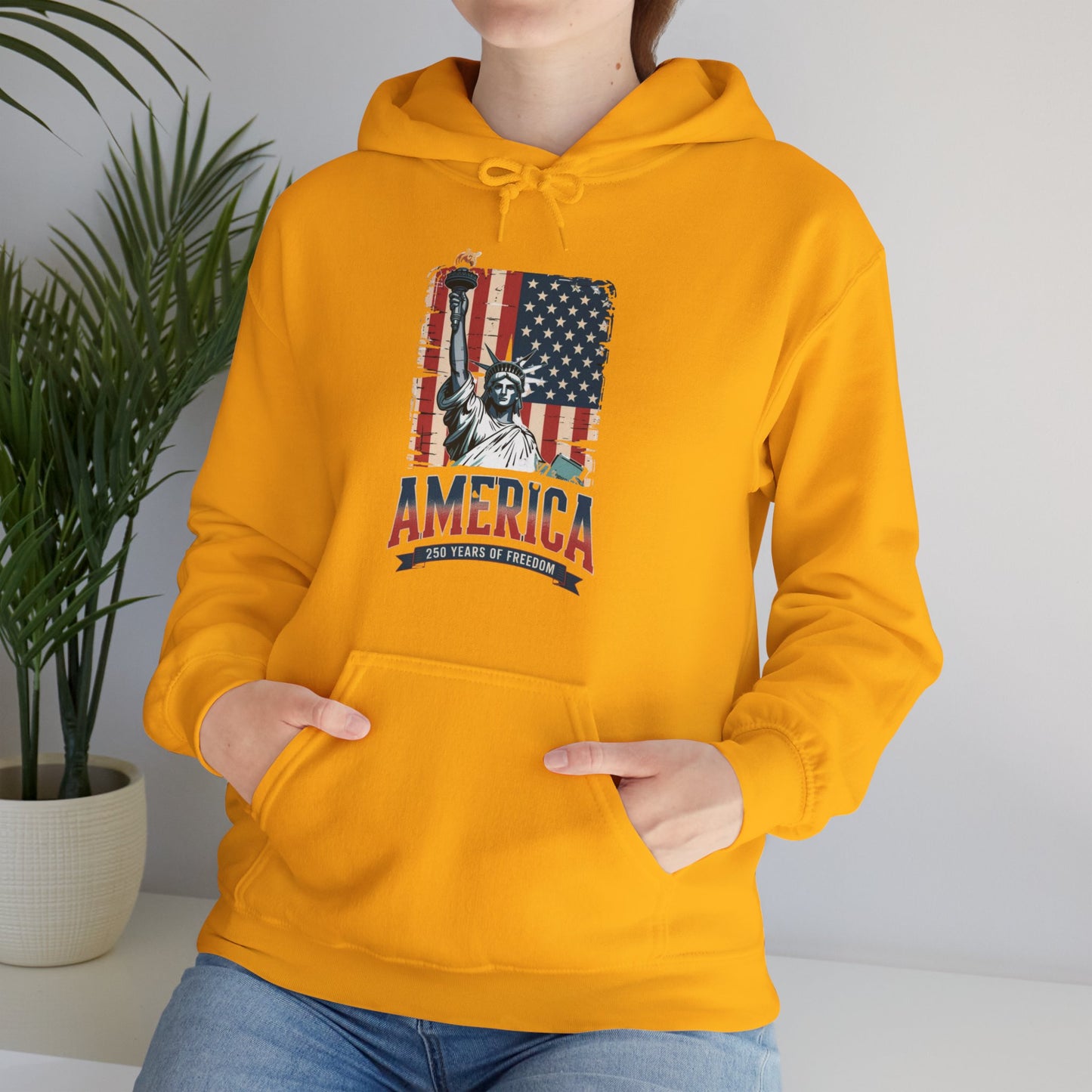 #250 Statue of Liberty American Flag 'America' Patriotic Independence Day Hoodie