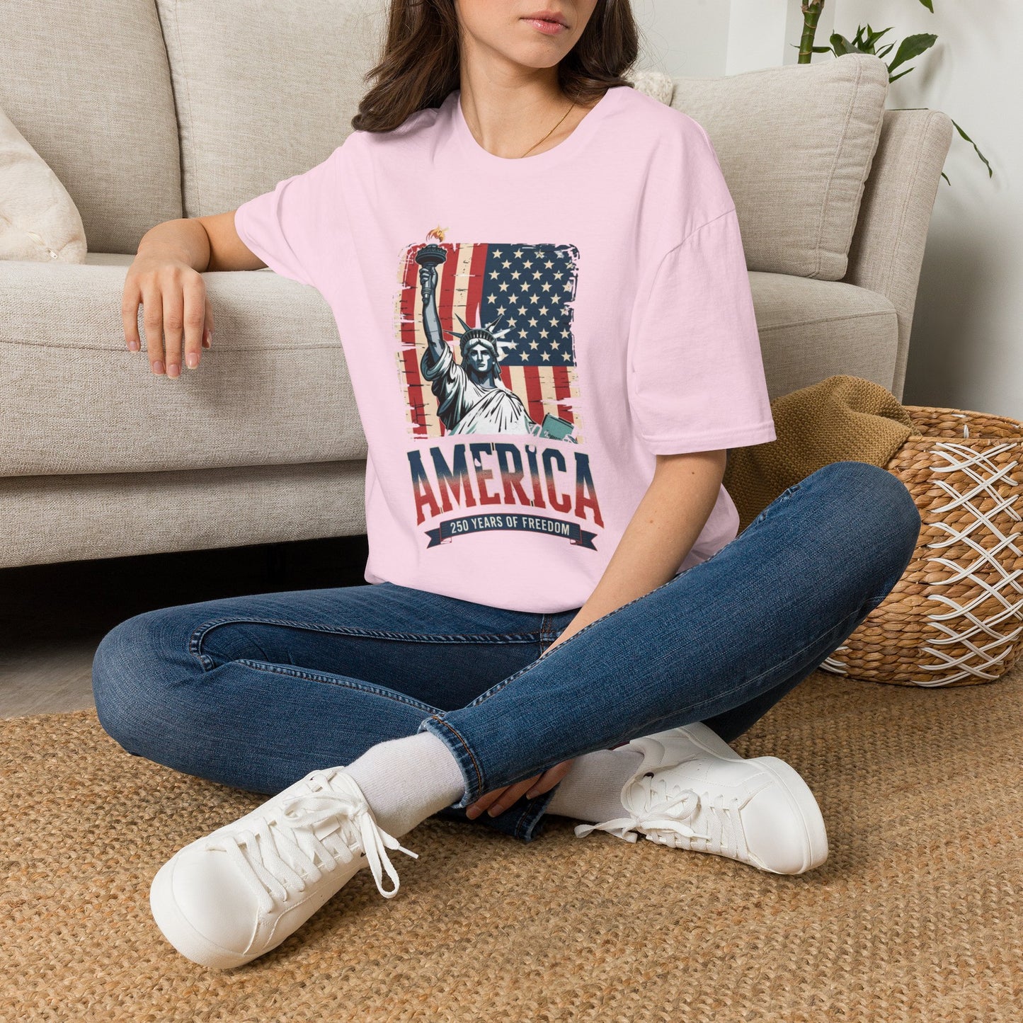 #250 Statue of Liberty American Flag 'America' Patriotic Independence Day T‑Shirt