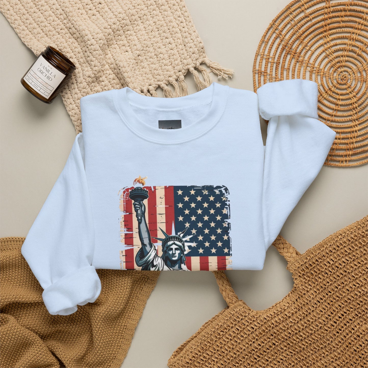 #250 Statue of Liberty American Flag 'America' Patriotic Independence Day Crewneck Sweatshirt