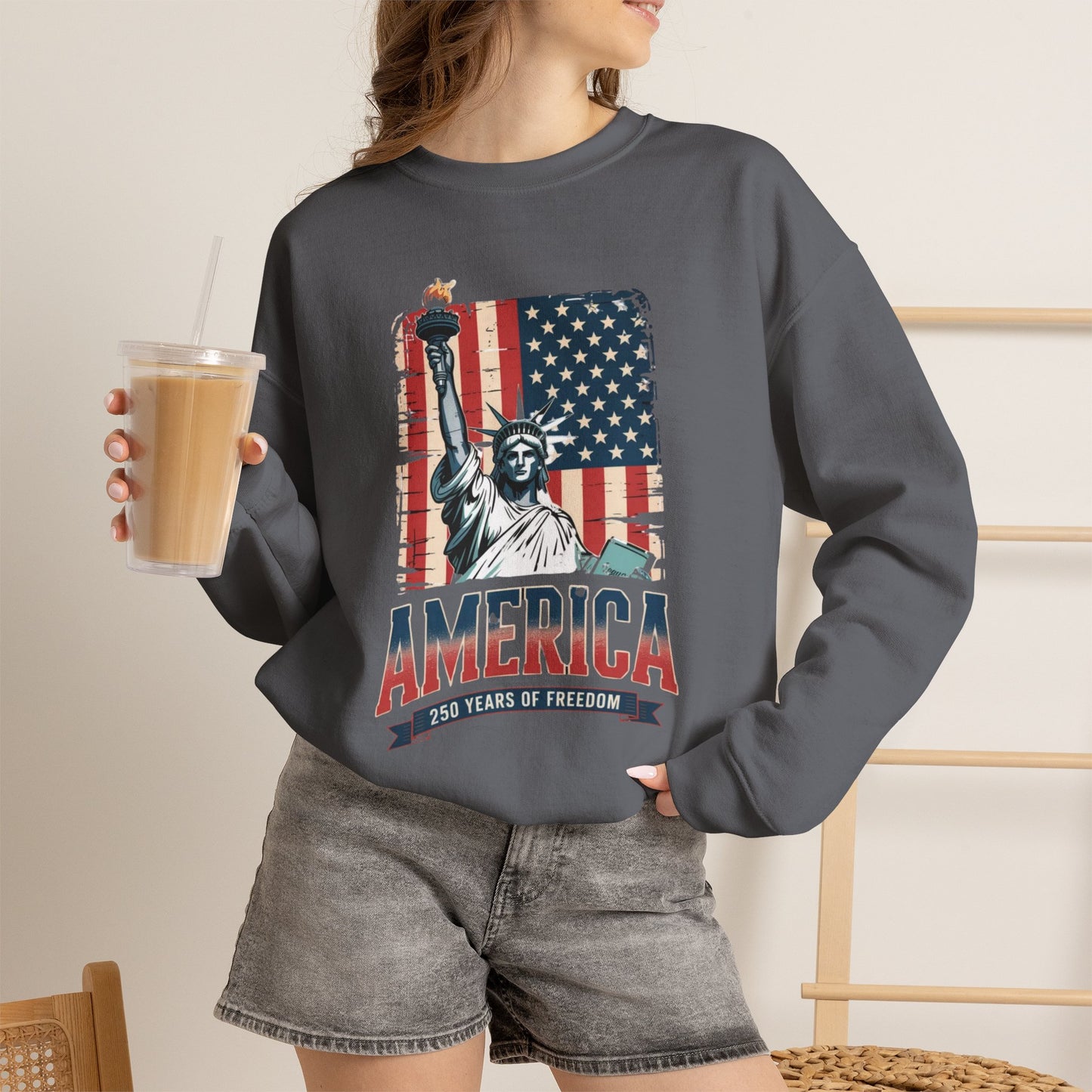 #250 Statue of Liberty American Flag 'America' Patriotic Independence Day Crewneck Sweatshirt