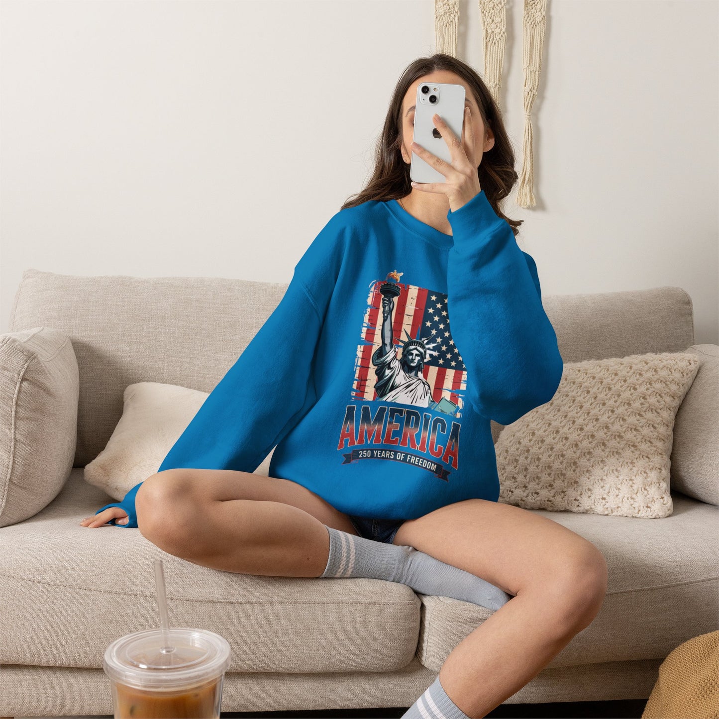 #250 Statue of Liberty American Flag 'America' Patriotic Independence Day Crewneck Sweatshirt