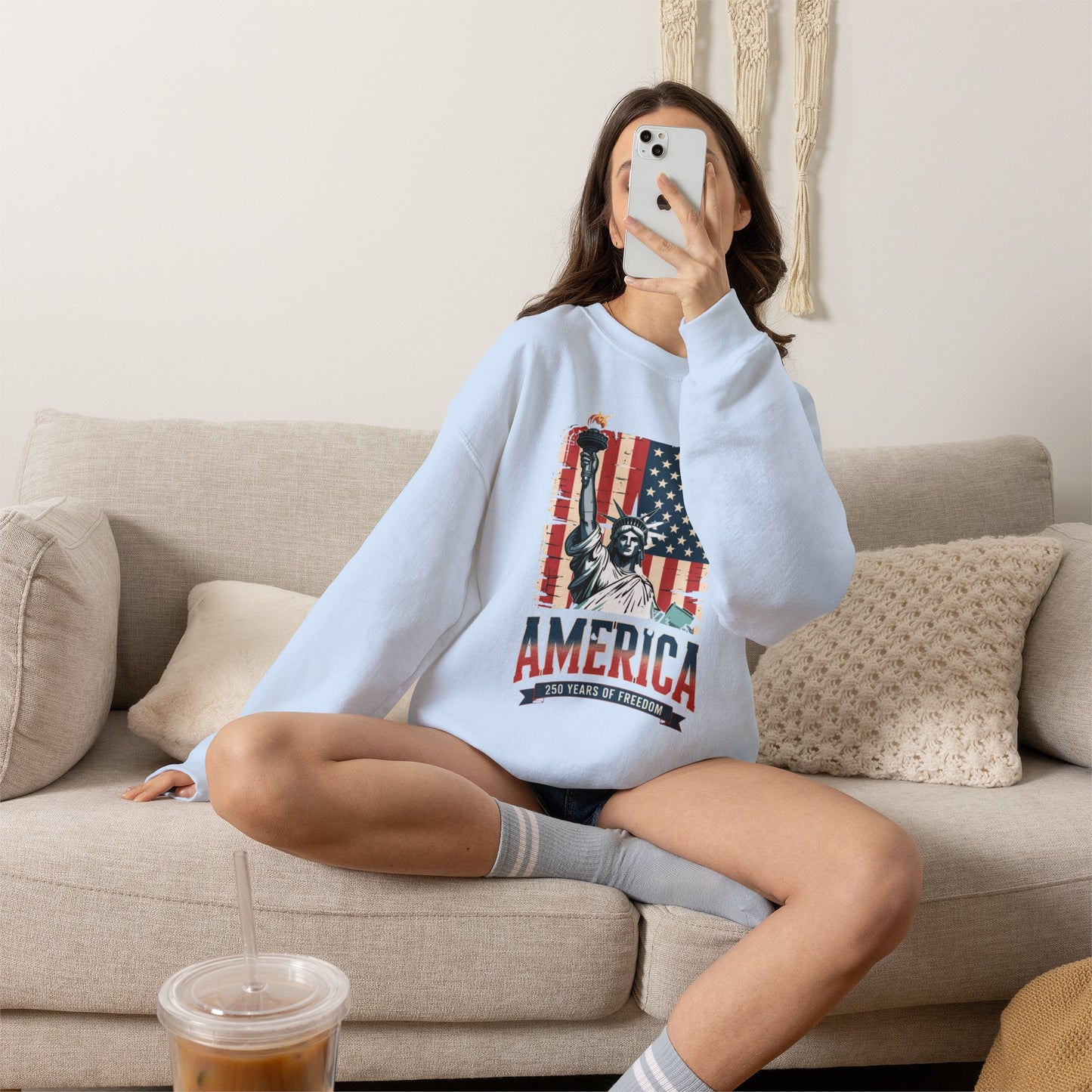 #250 Statue of Liberty American Flag 'America' Patriotic Independence Day Crewneck Sweatshirt