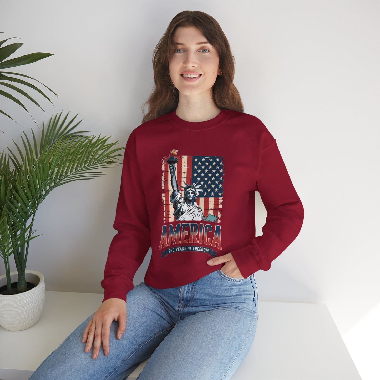 #250 Statue of Liberty American Flag 'America' Patriotic Independence Day Crewneck Sweatshirt