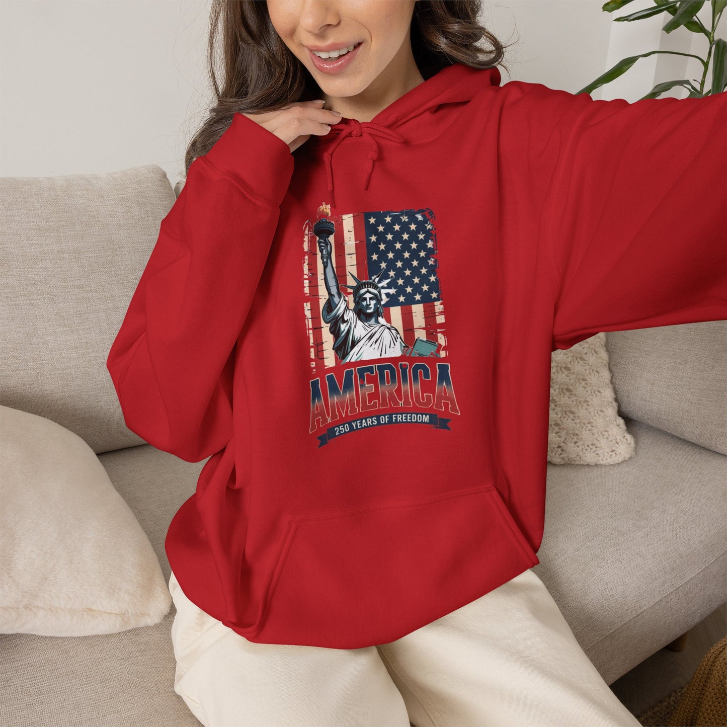 #250 Statue of Liberty American Flag 'America' Patriotic Independence Day Hoodie