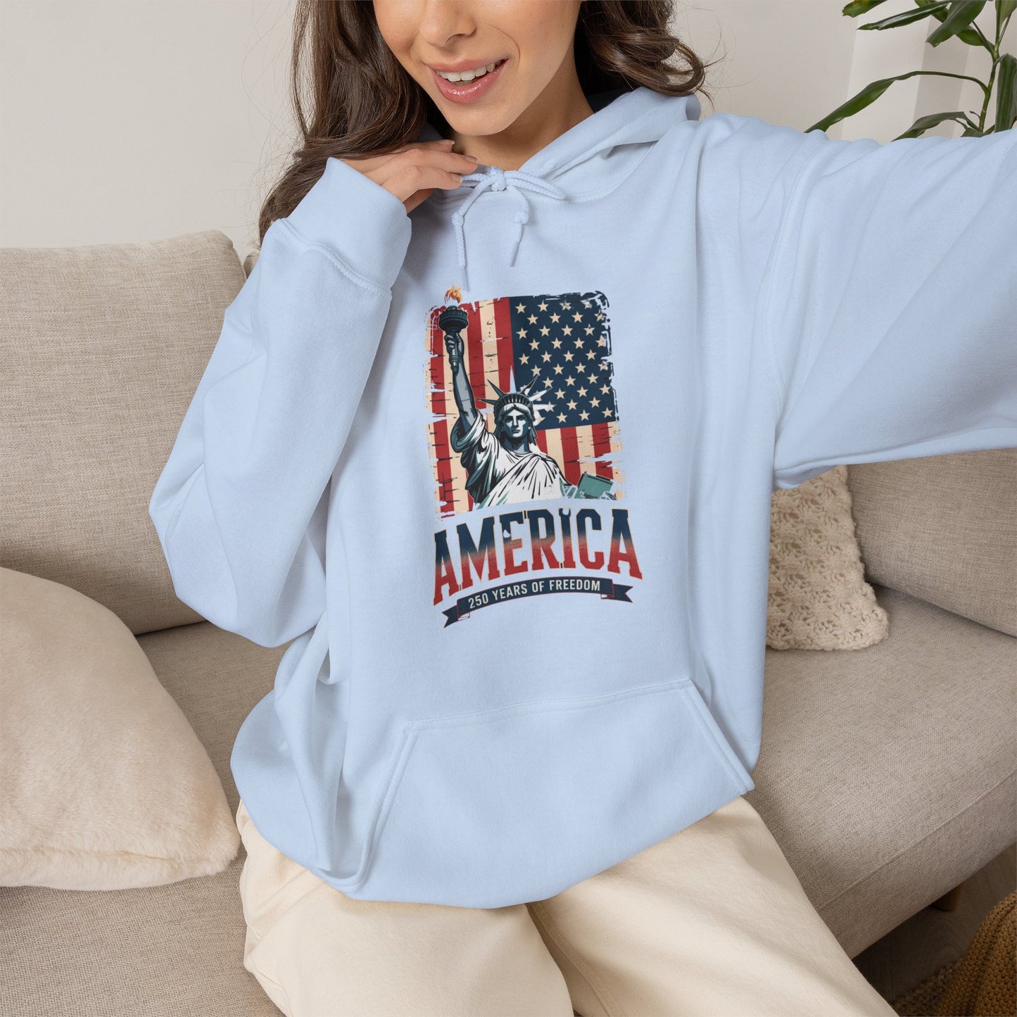 #250 Statue of Liberty American Flag 'America' Patriotic Independence Day Hoodie