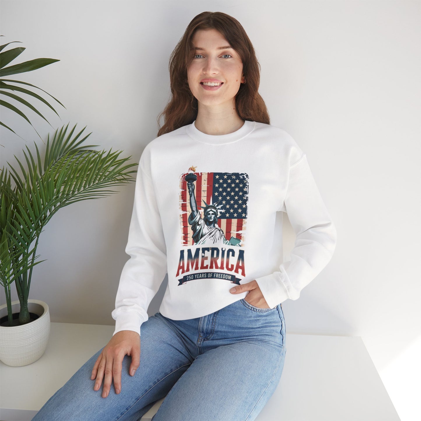 #250 Statue of Liberty American Flag 'America' Patriotic Independence Day Crewneck Sweatshirt